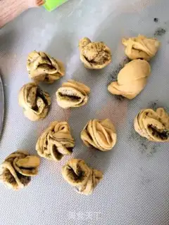 Make Pumpkin buns step 10