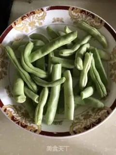 Make Four seasons of soybean meat step 1