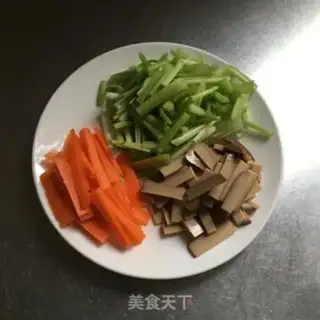 Make Soy-dry-mocked celery step 1