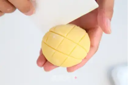 Make Hong Kong pineapple bag step 8