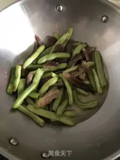 Make Four seasons of soybean meat step 4