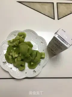 Make A monkey milkshake step 0