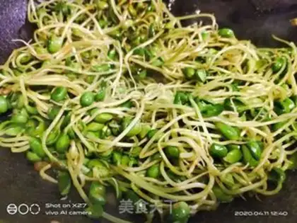 Make Black bean sprouts step 7