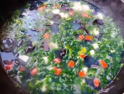 Make The soup of flowers and tofu step 8
