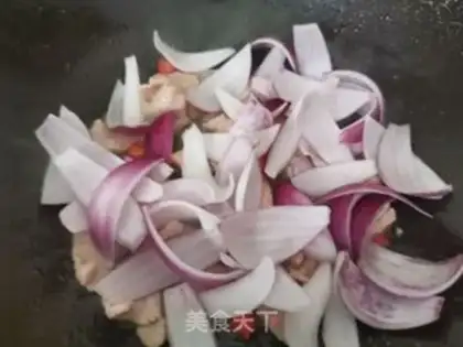 Make Onion fried meat step 4