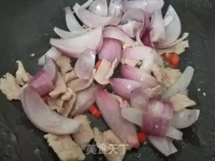 Make Onion fried meat step 5