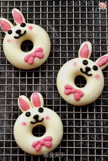 Make Little bunny donut buns step 15