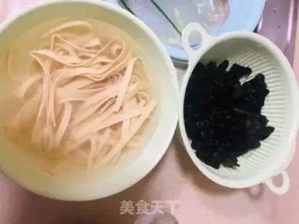 Make A thousand black wood ears step 0