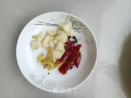 Make The apricot chicken and the garlic step 4