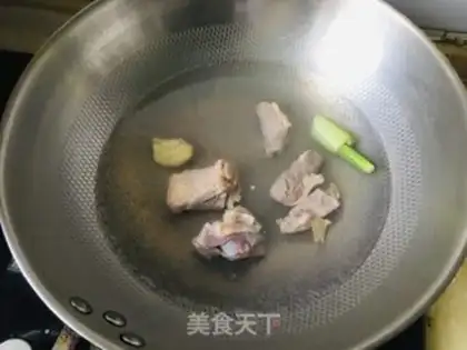 Make Old duck soup with tea mushrooms step 0