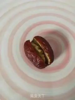 Make Red dates with walnuts step 3