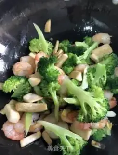 Make Shrimp broccoli step 4