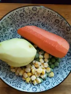Make ♪ Toast salad ♪ step 1