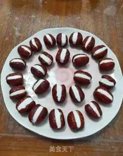 Make Red dates with walnuts step 6