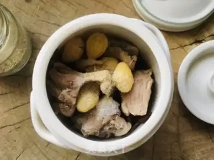 Make Old duck soup with tea mushrooms step 3