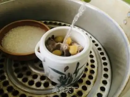 Make Old duck soup with tea mushrooms step 4