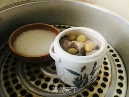 Make Old duck soup with tea mushrooms step 5