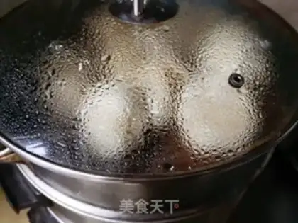 Make Spaghetti buns step 3