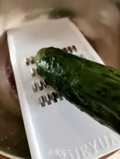 Make Cucumber egg dumplings step 2