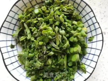 Make Garlic noodles step 1
