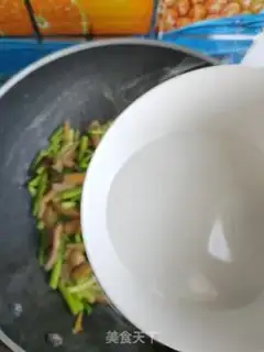 Make The apricot chicken and the garlic step 16