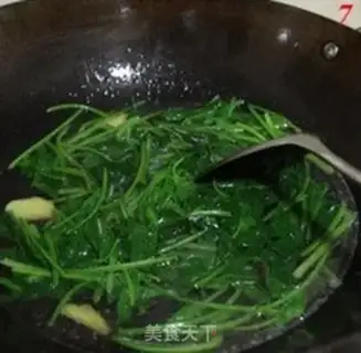 Make Pork liver spinach soup step 2