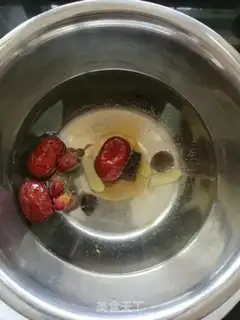 Make The goddess has soup step 1