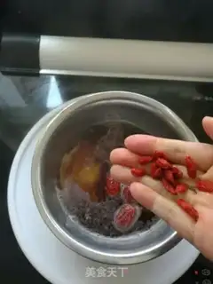 Make The goddess has soup step 4