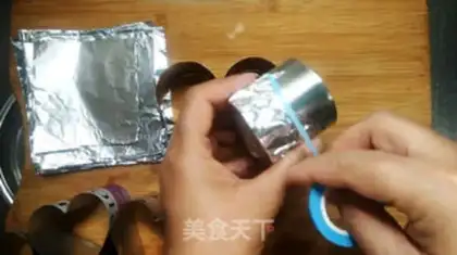 Make Gradually rubbing tea tofumus step 1