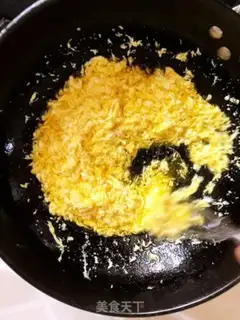 Make Egg pine fried rice step 5