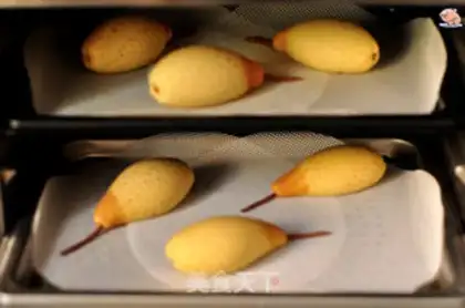 Make Pear bun step 9