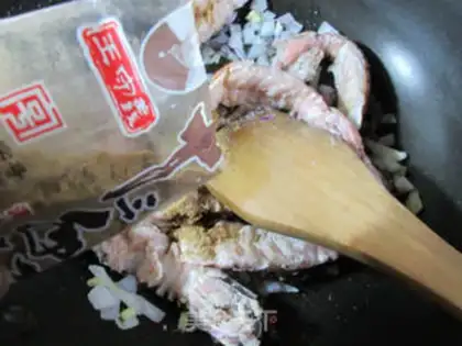 Make Thirteen crayfish step 7