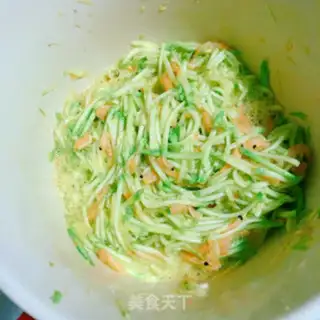 Make Shrimp omelet step 6