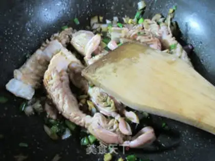Make Thirteen crayfish step 9