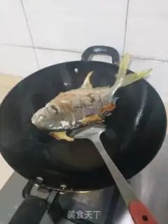 Make Red-burned goldfish step 3