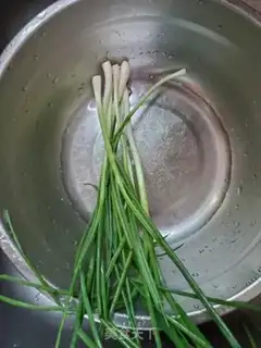 Make Chicken with onion oil step 7