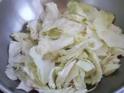 Make Black-mucked cabbage step 1