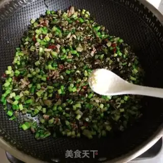 Make Meat and snow and garlic step 5
