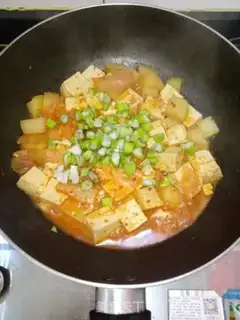 Make Hot cabbage and tofu potatoes step 4