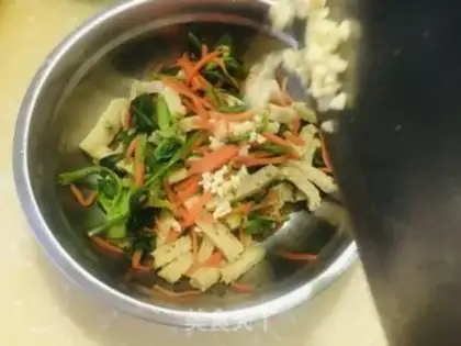Make Noodle carrots and spinach step 5