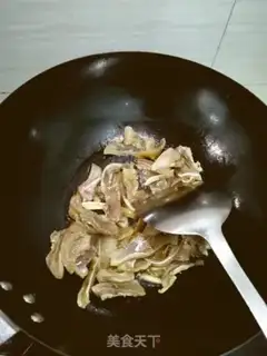 Make Spicy pig ears step 2