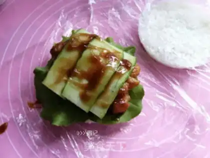 Make Take the chicken leg rice burger step 18