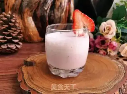 Make Strawberry shakes step 3