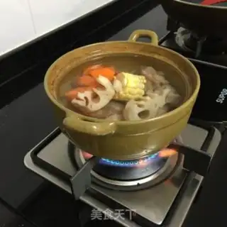 Make Corn radish, bone soup step 4