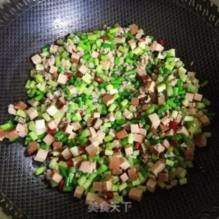 Make Meatmeat and garlic step 4