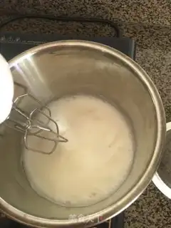 Make Easy meat pine cake step 2