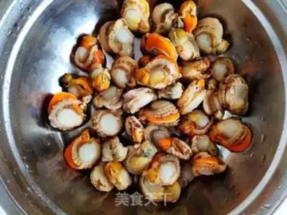Make Scallops of broccoli step 0