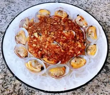 Make Garlic fan steam clams step 7