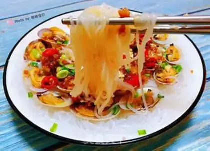 Make Garlic fan steam clams step 13