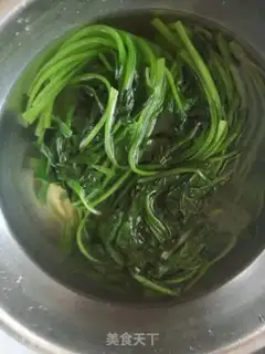 Make Spicy spinach step 2